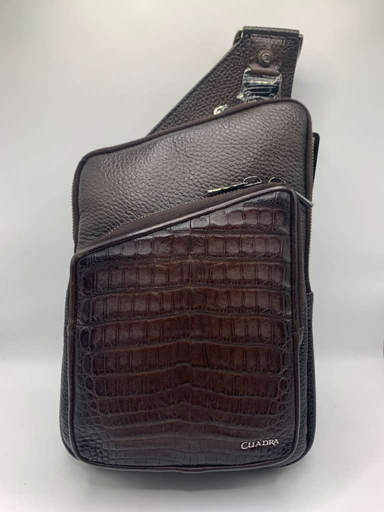 Bolso fuscus caiman