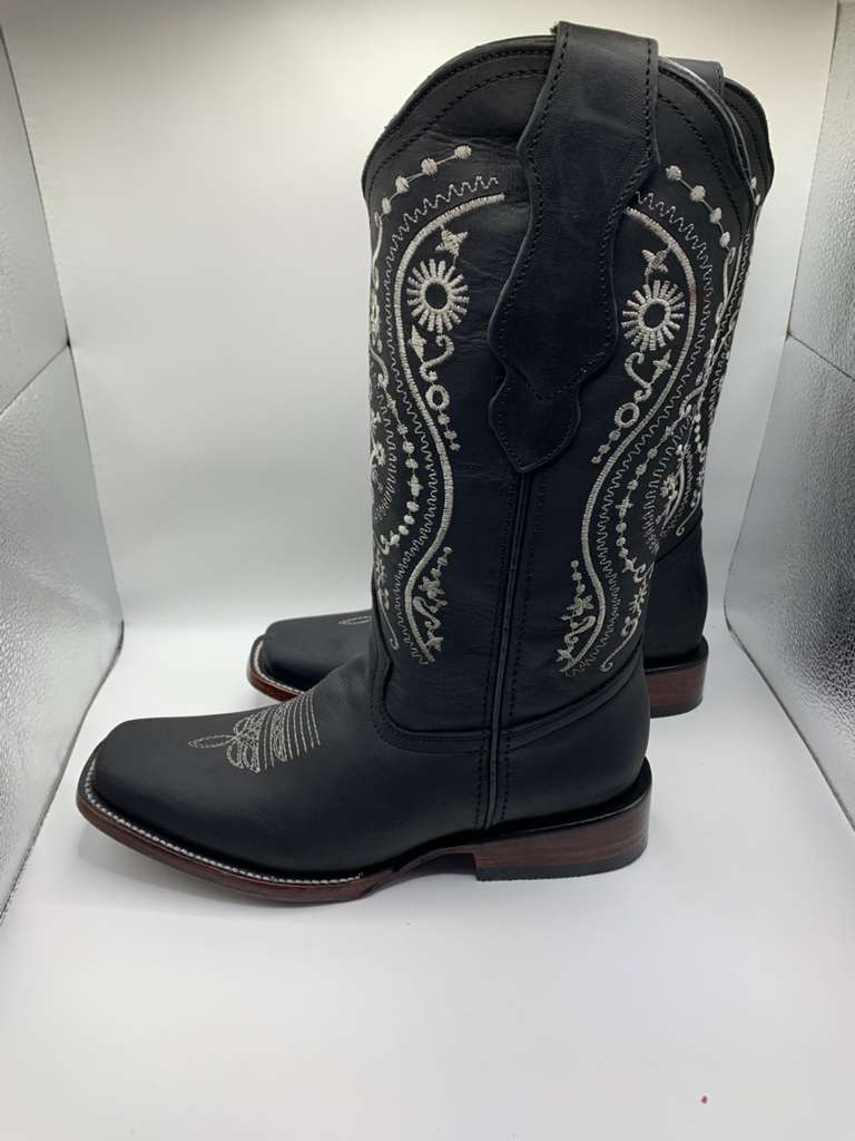 Rodeo Maya Black