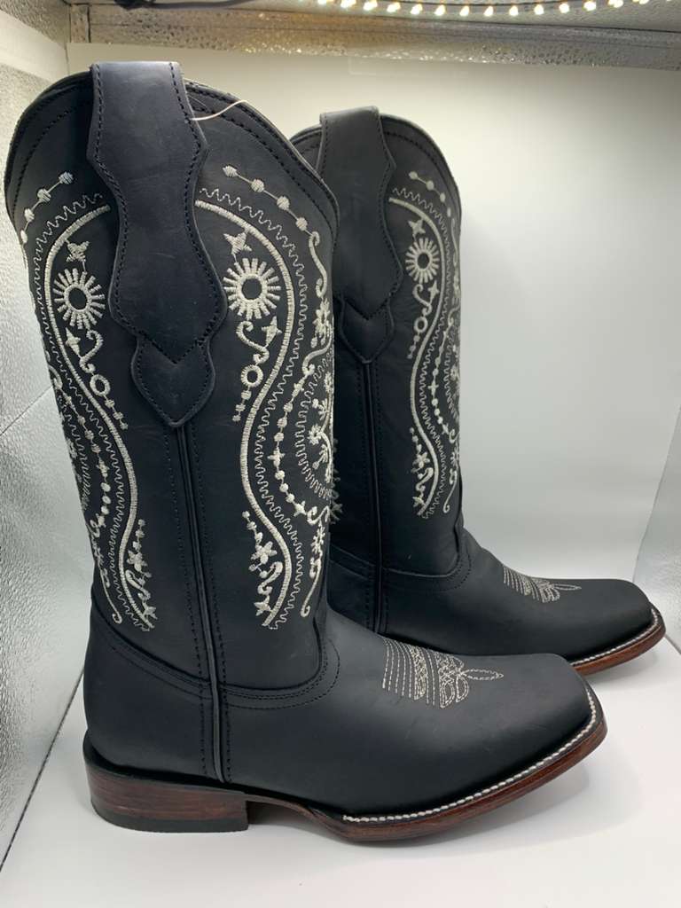 Rodeo Maya Black